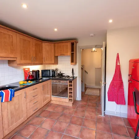 3 Bedroom House - A Very British Place To Stay - Near City Centre ! Oxford Buitenkant foto